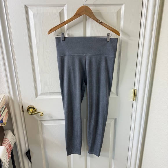Vuori Washed Studio Legging Washed Charcoal Grey Womens Size L - Picture 2 of 5